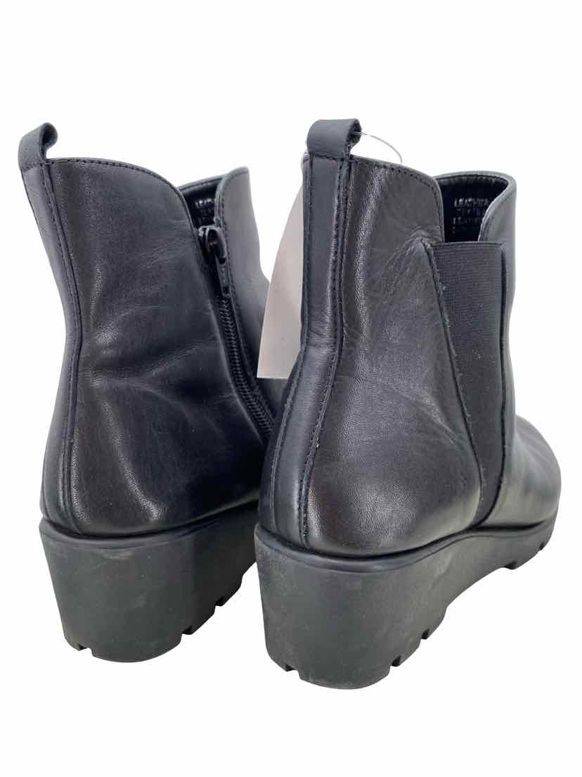 Studio Flex Ladies Size 8 Boots