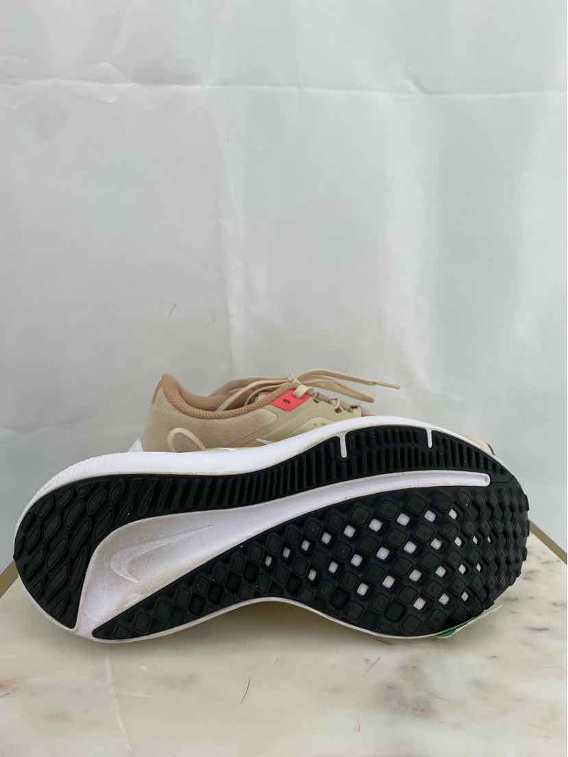 Nike Ladies Size 7 Shoes