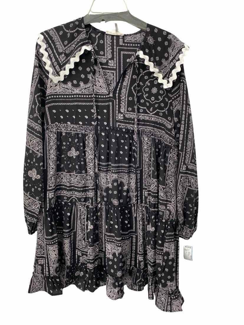Entro Ladies Size M Dress