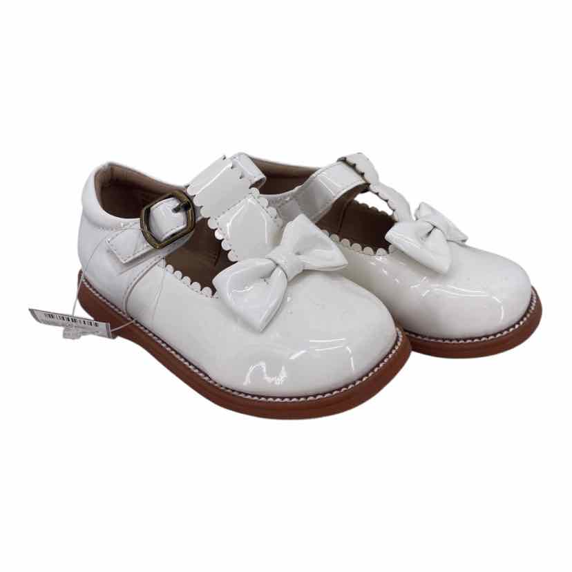 Kiderence Kids Size 8 NWOT Shoes