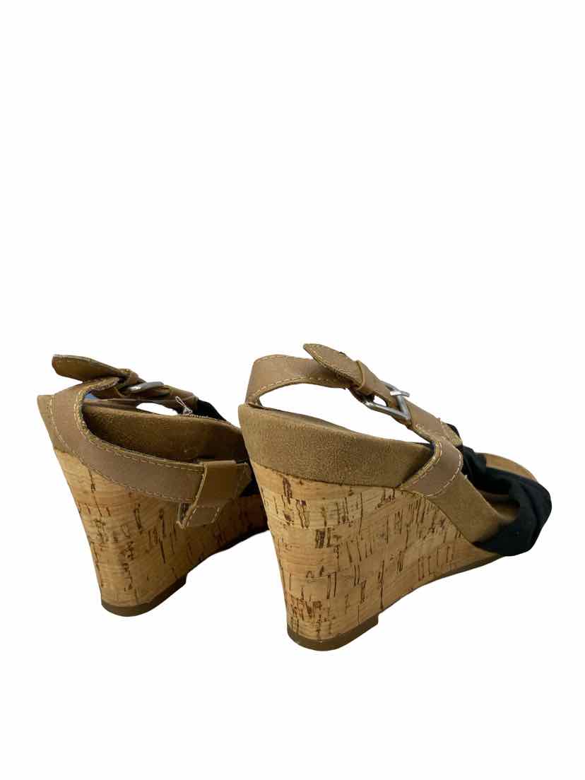 Aerosole Ladies Size 7 Shoes