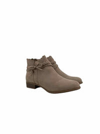 So Ladies Size 6 Boots