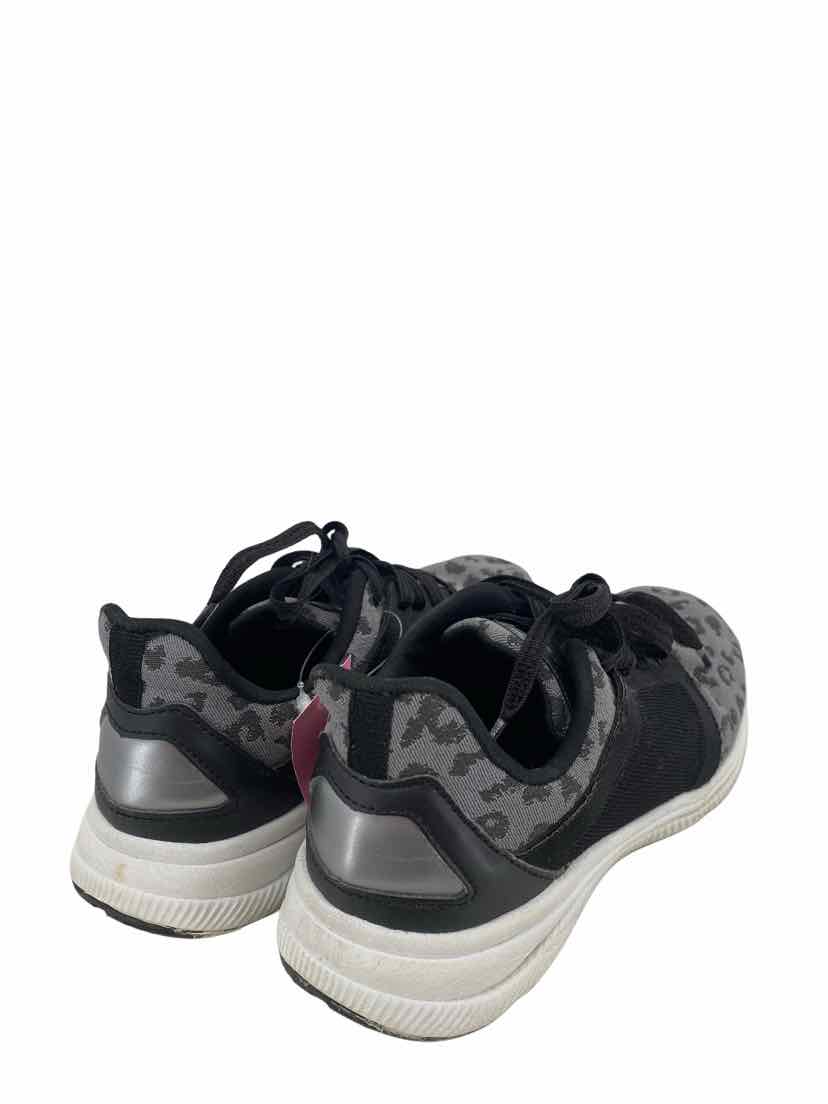 Avia Ladies Size 6.5 Shoes