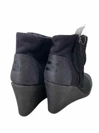 Toms Ladies Size 7W Boots