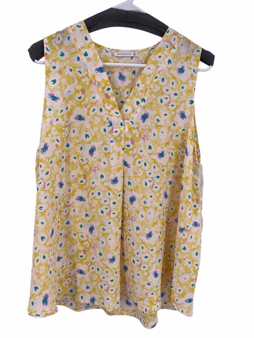 Staccato Ladies Size Large Shirt