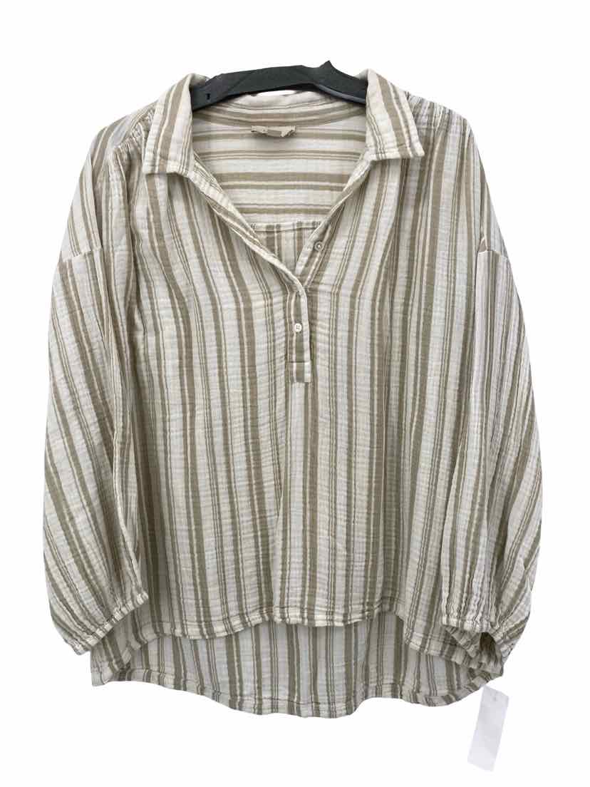 Loft Ladies Size Large Shirt