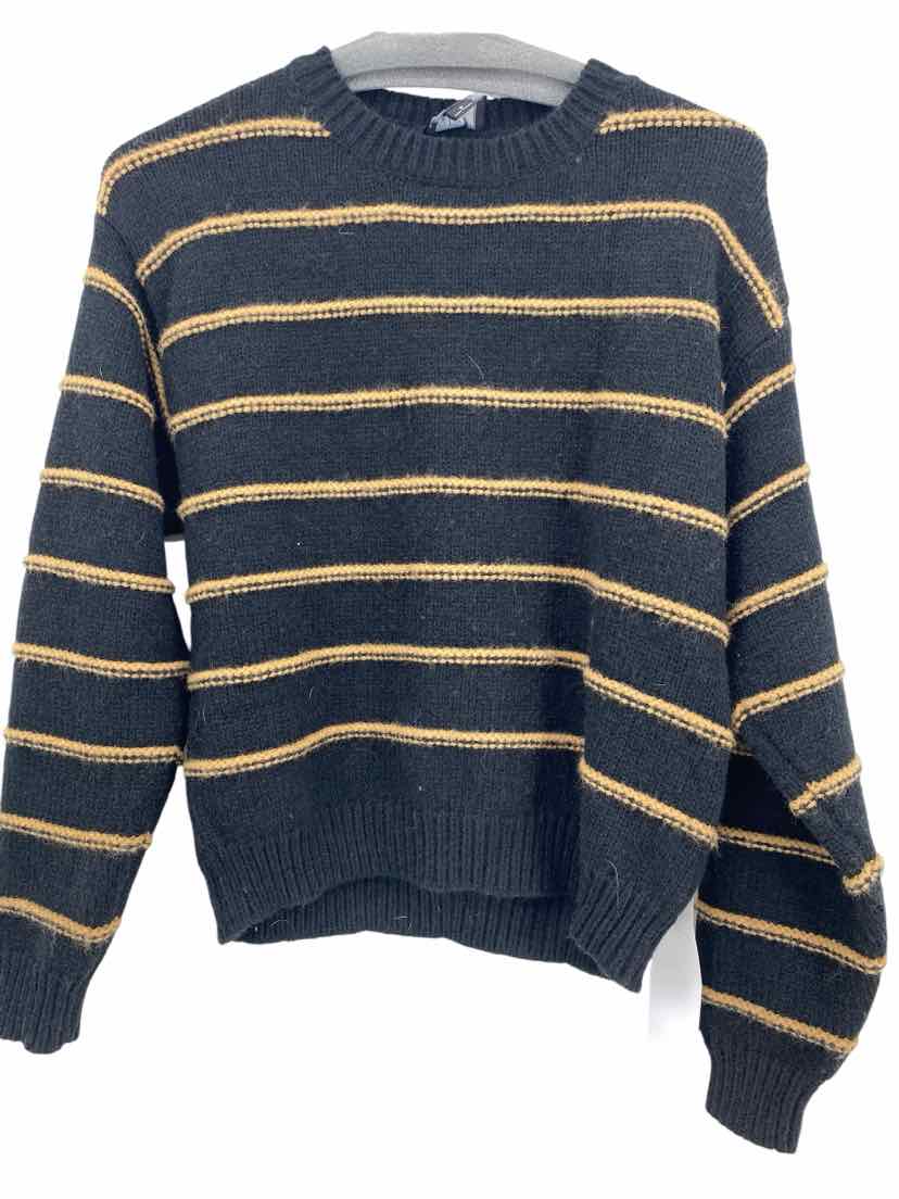 Lumiere Ladies Size S NEW Sweater