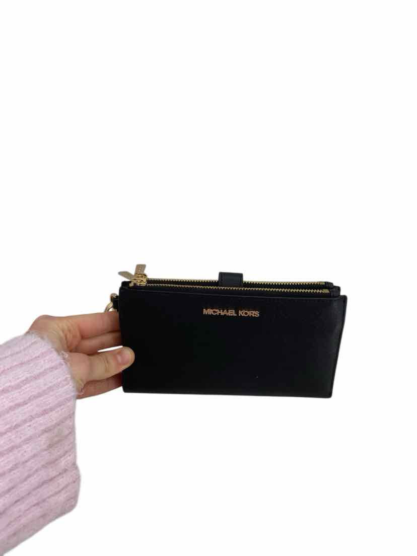 Michael Kors Ladies 9/10 Wristlet