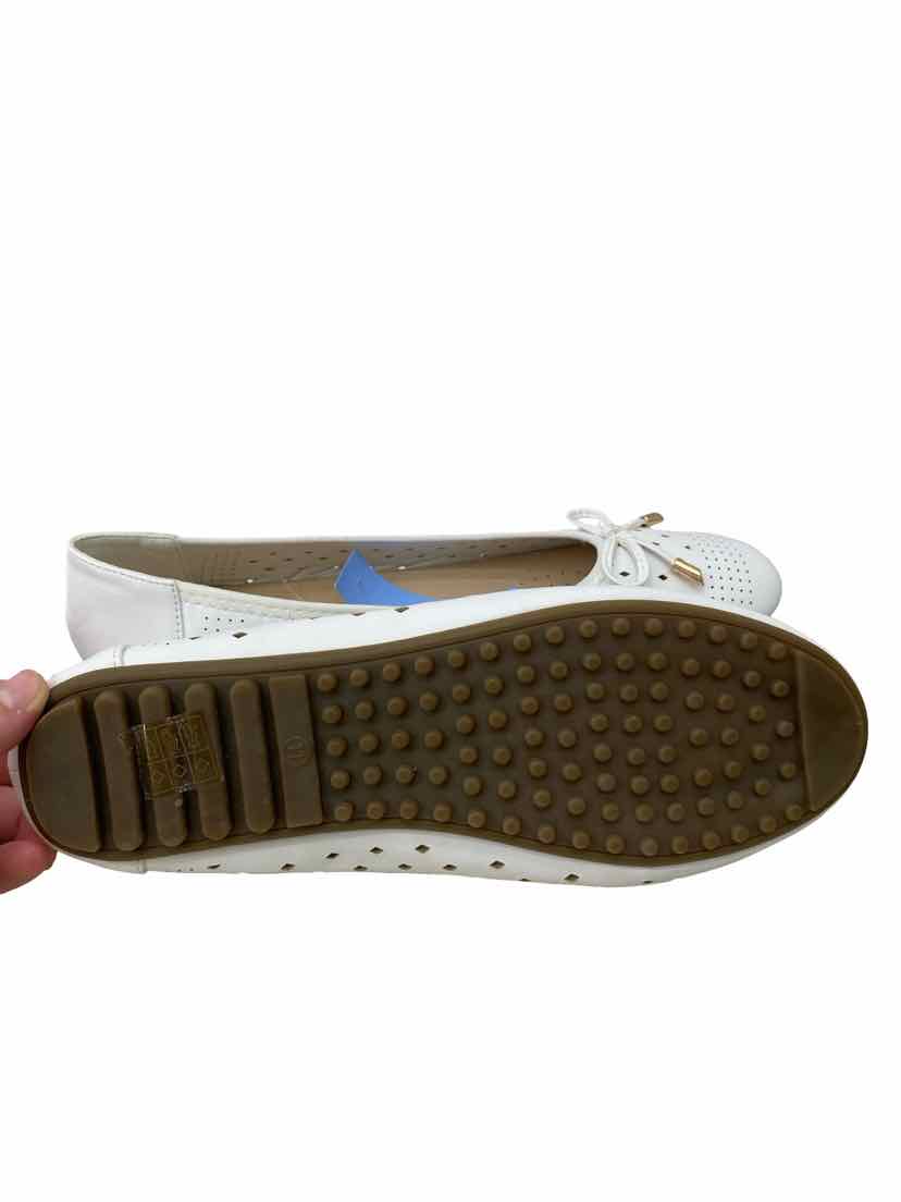 Musshoe Ladies Size 11 NEW Shoes