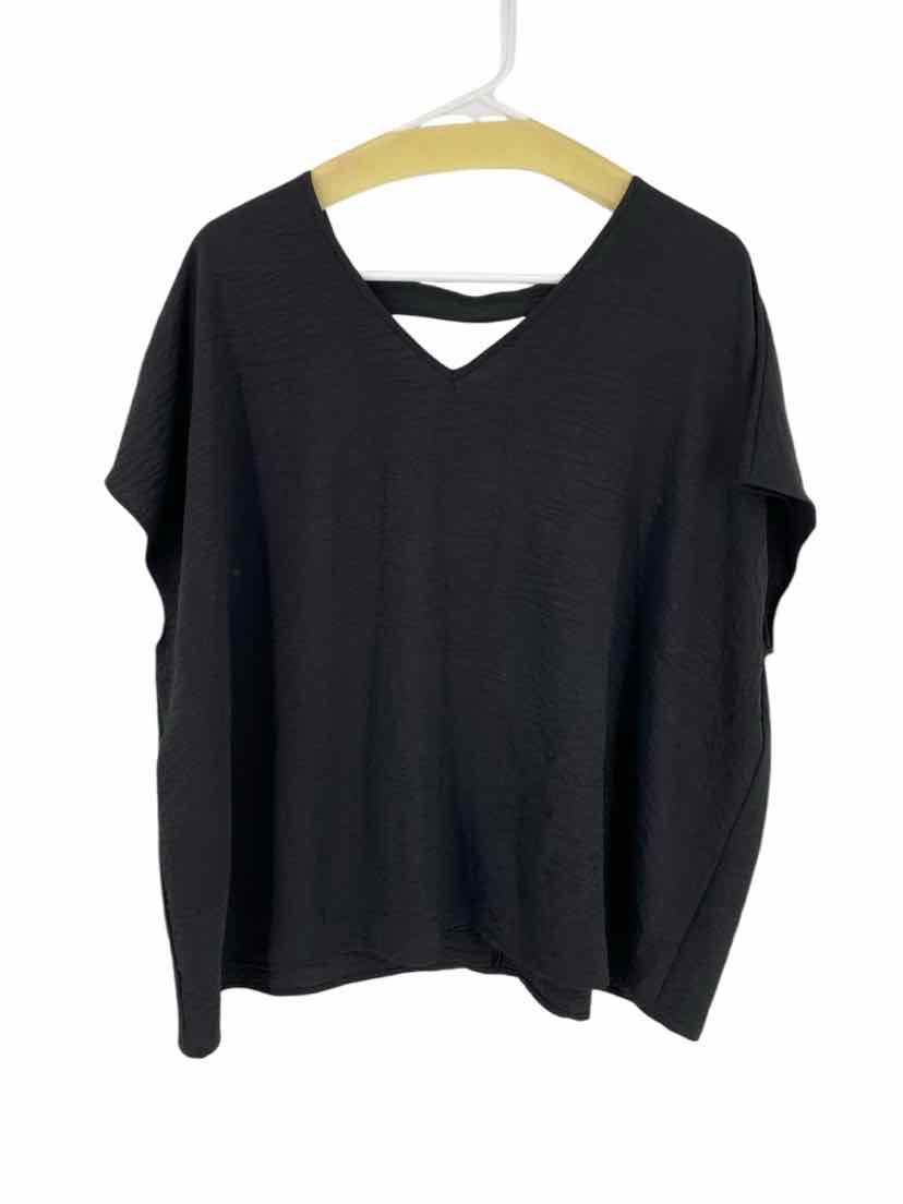Ladies Like Love Size Small Shirt