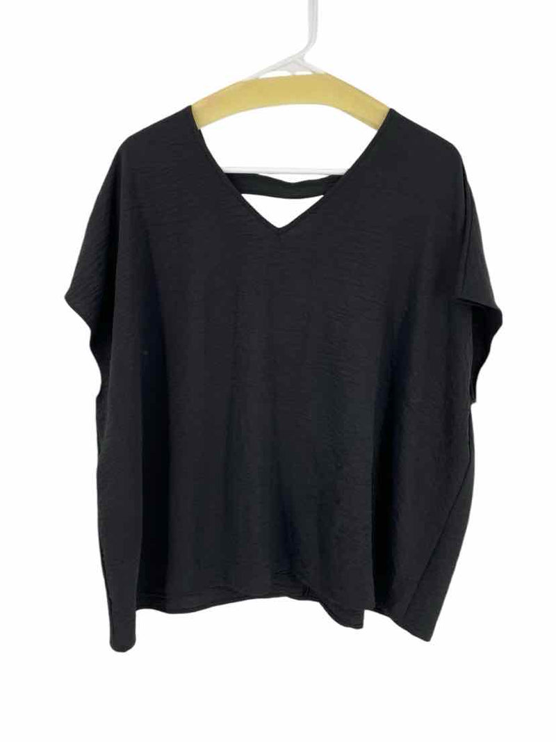 Ladies Like Love Size Small Shirt