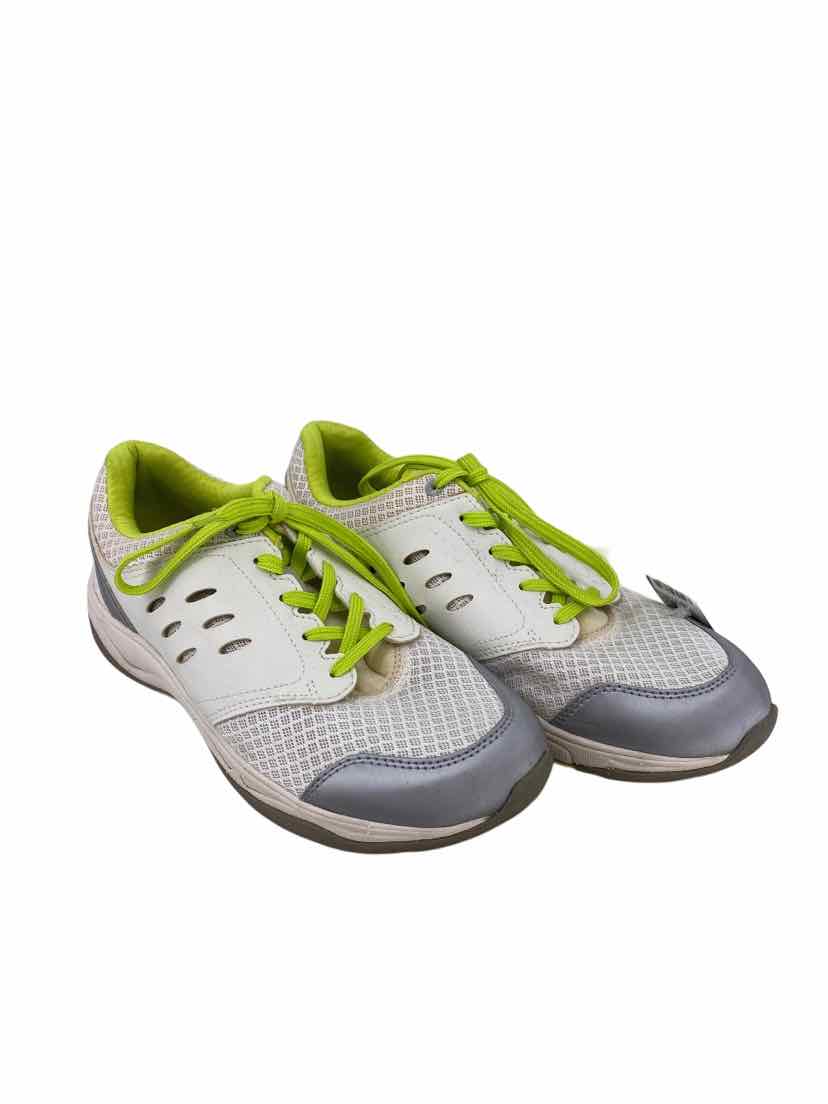 Vionic Ladies Size 8.5 Shoes