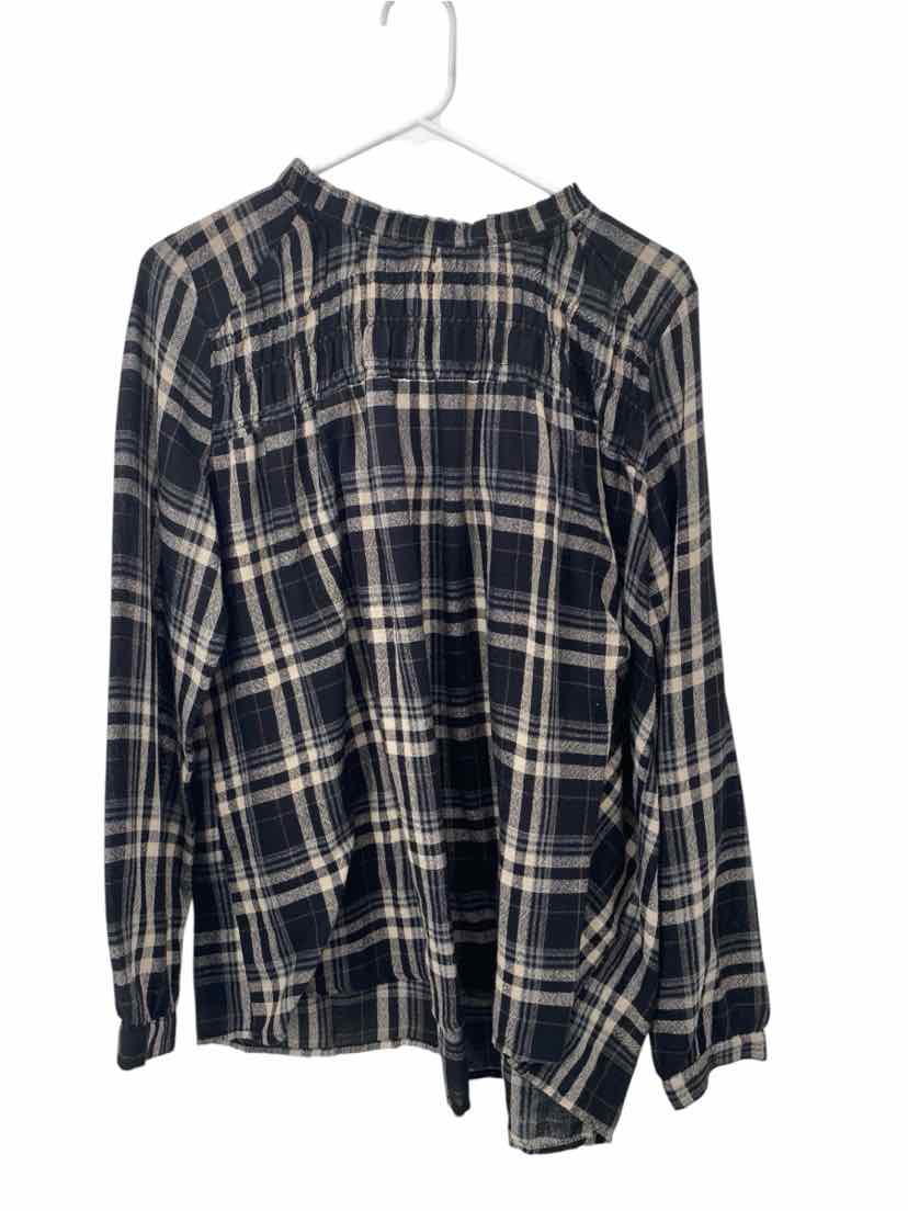 Mystree Ladies Size M Shirt