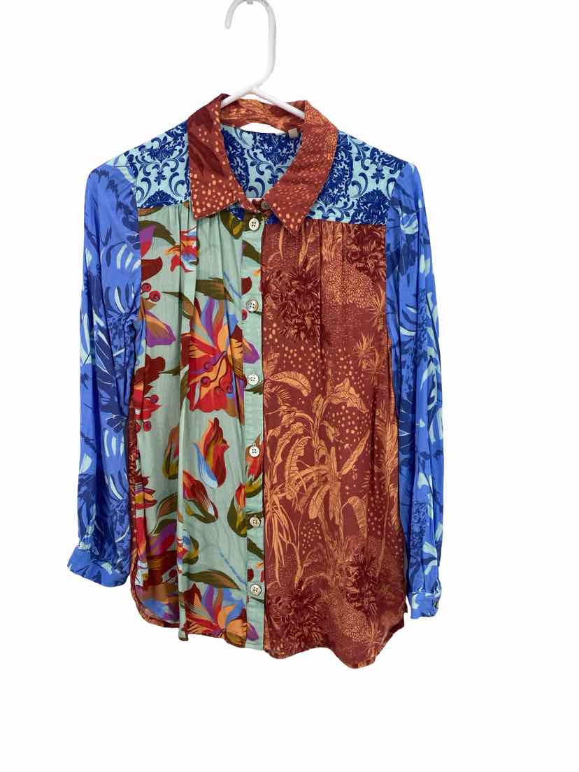 Soft Surroundings Ladies Size Medium Shirt