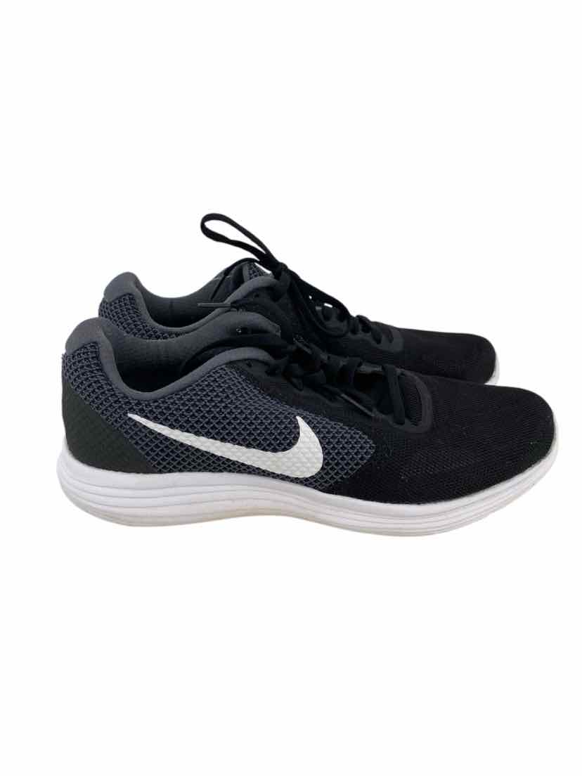 Nike Ladies Size 9 Shoes