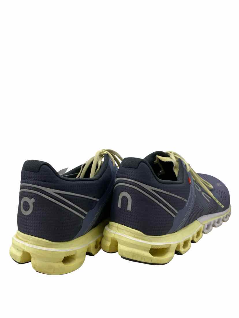 On Cloud Ladies Size 9 Shoes