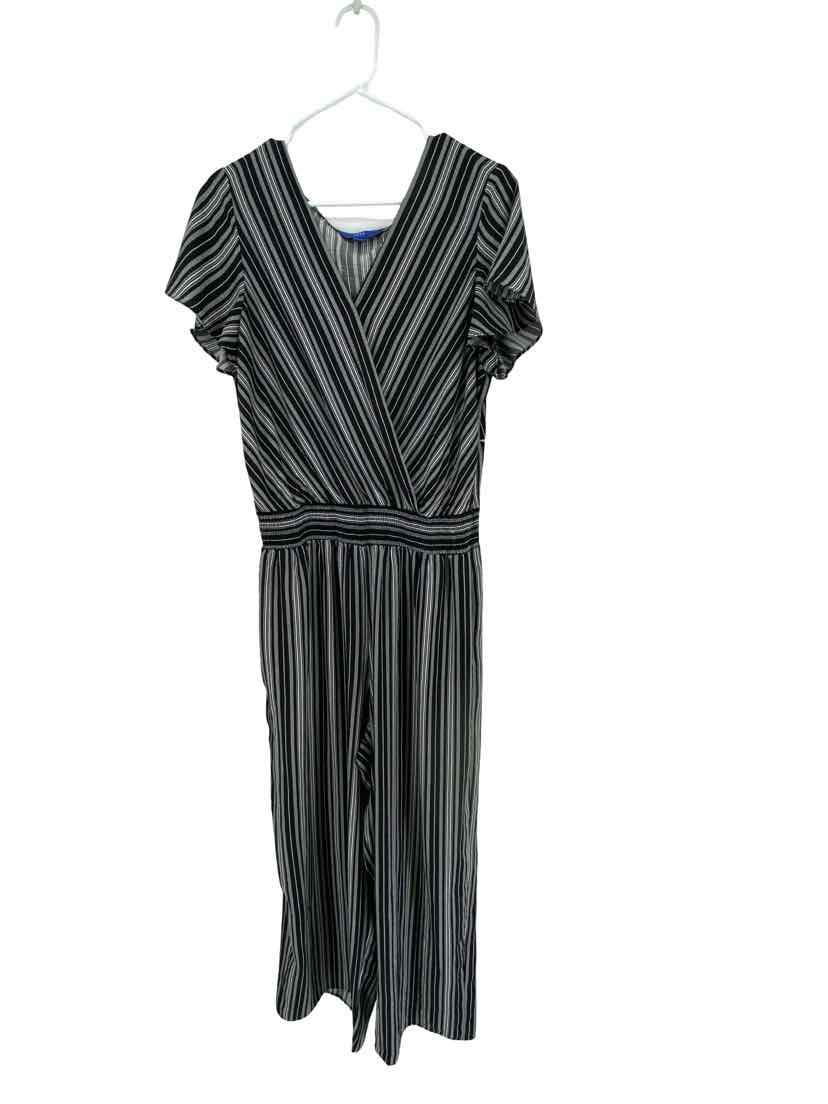Apt 9 Ladies Size XL Jumpsuit