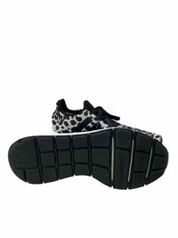Adidas Ladies Size 8 Like New Shoes