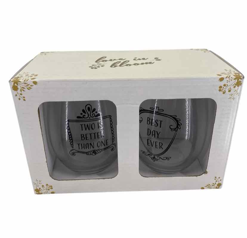 Home Essentials Clear Set of 2 NEW Wine Glass Set