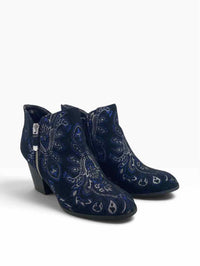 Style & co. Ladies Size 6.5 NEW Boots