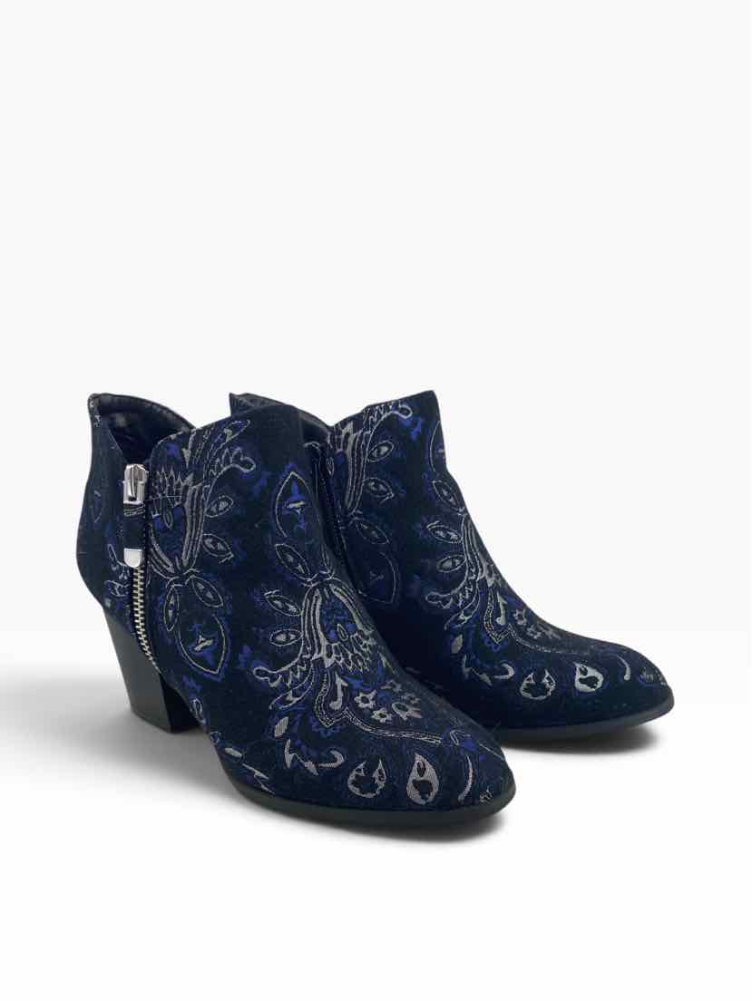 Style & co. Ladies Size 6.5 NEW Boots