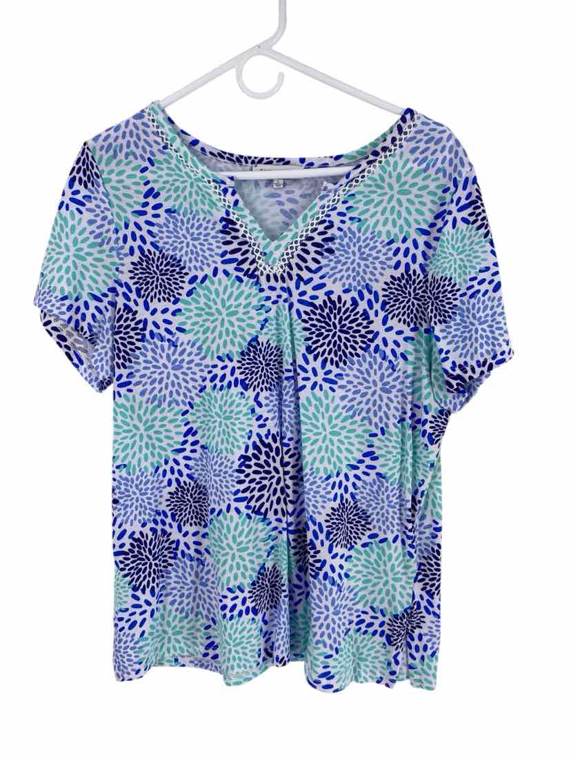 Emily Daniels Ladies Size L Shirt