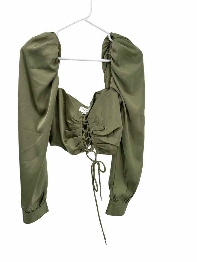 Mable Ladies Size Medium Shirt