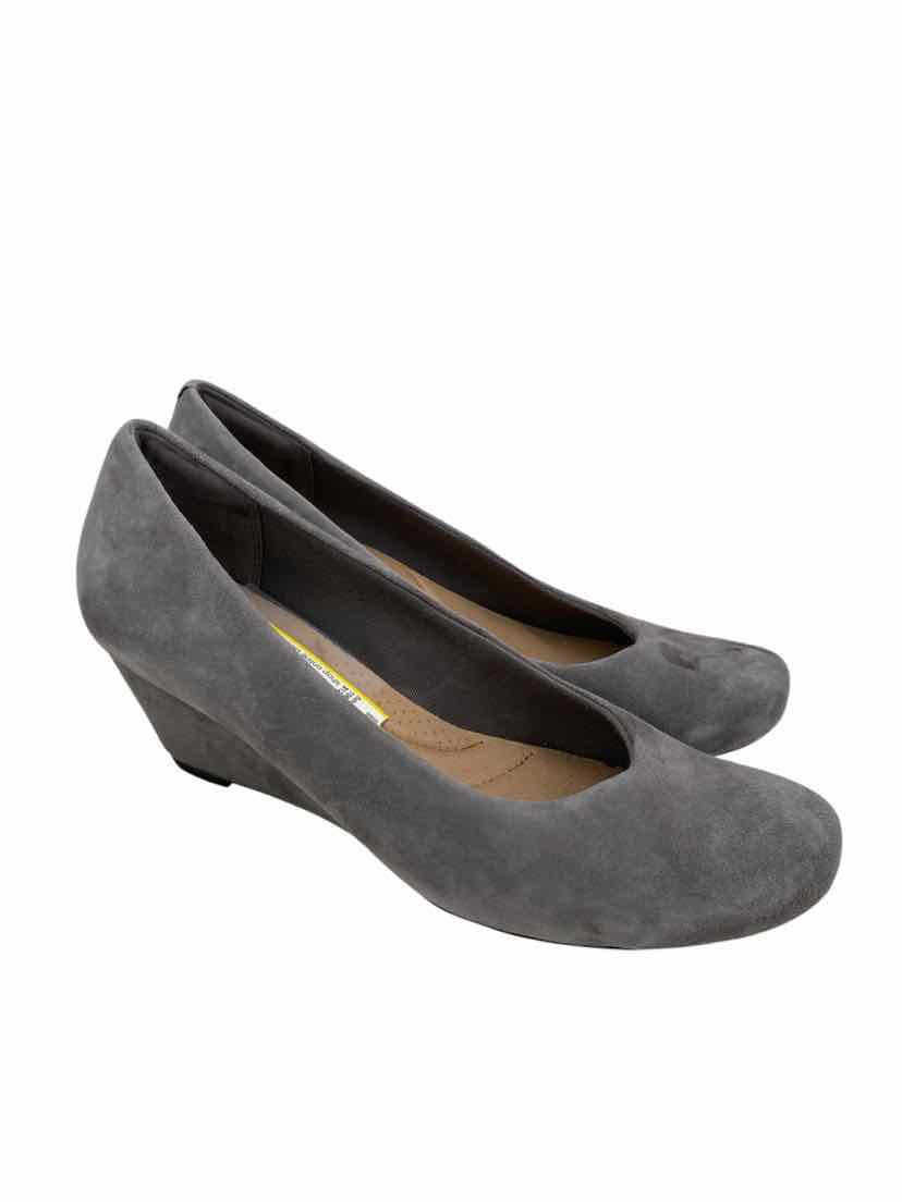 Clarks Ladies Size 9 NEW Shoes