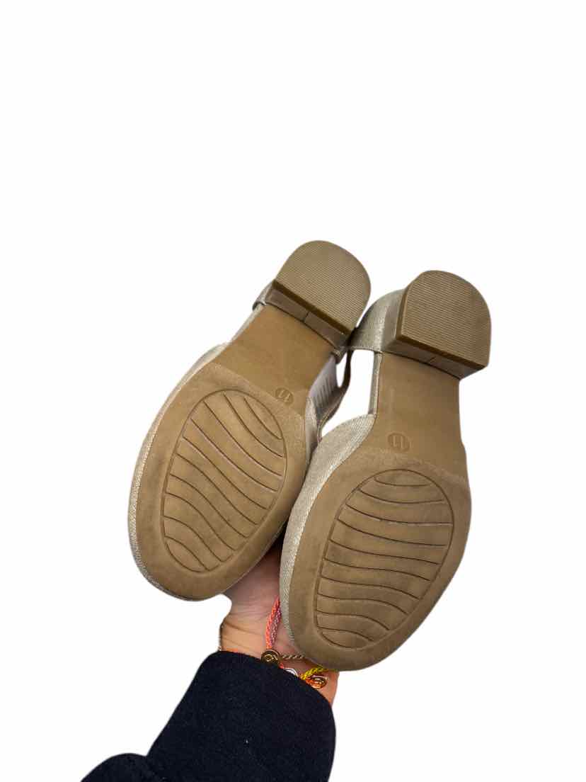 Kids Cupcake Couture Size 11 Like New Shoes