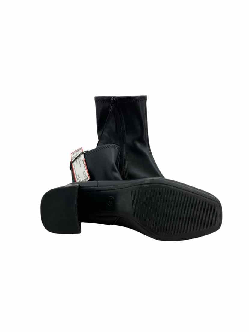 A New Day Ladies Size 6.5 NEW Boots