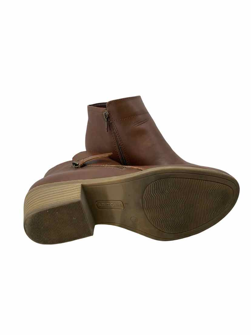 Arizona Ladies Size 8 Boots