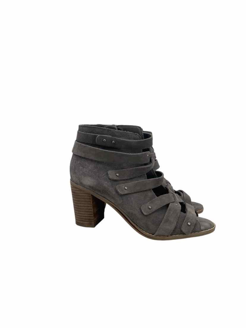 Vince Camuto Ladies Size 9 Shoes