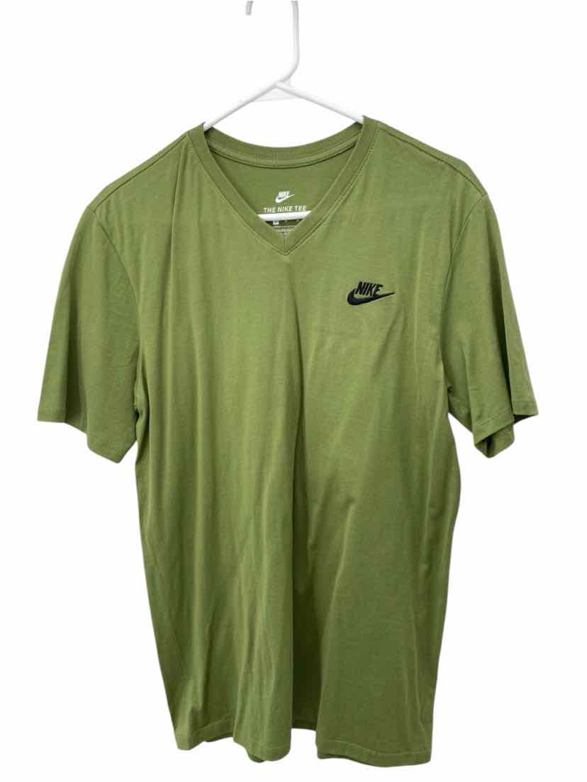 Nike Ladies Size M Shirt