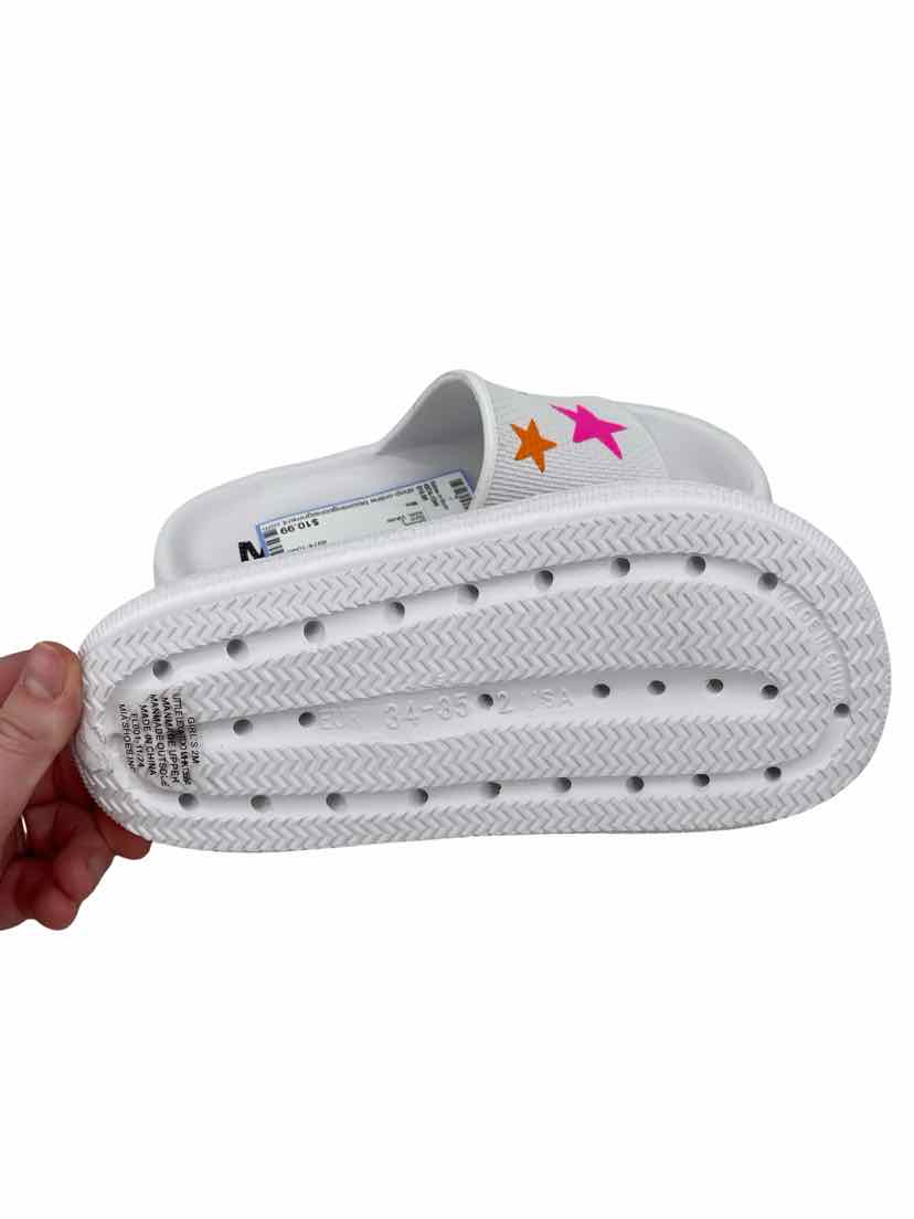 Mia Kids Size 2 Shoes