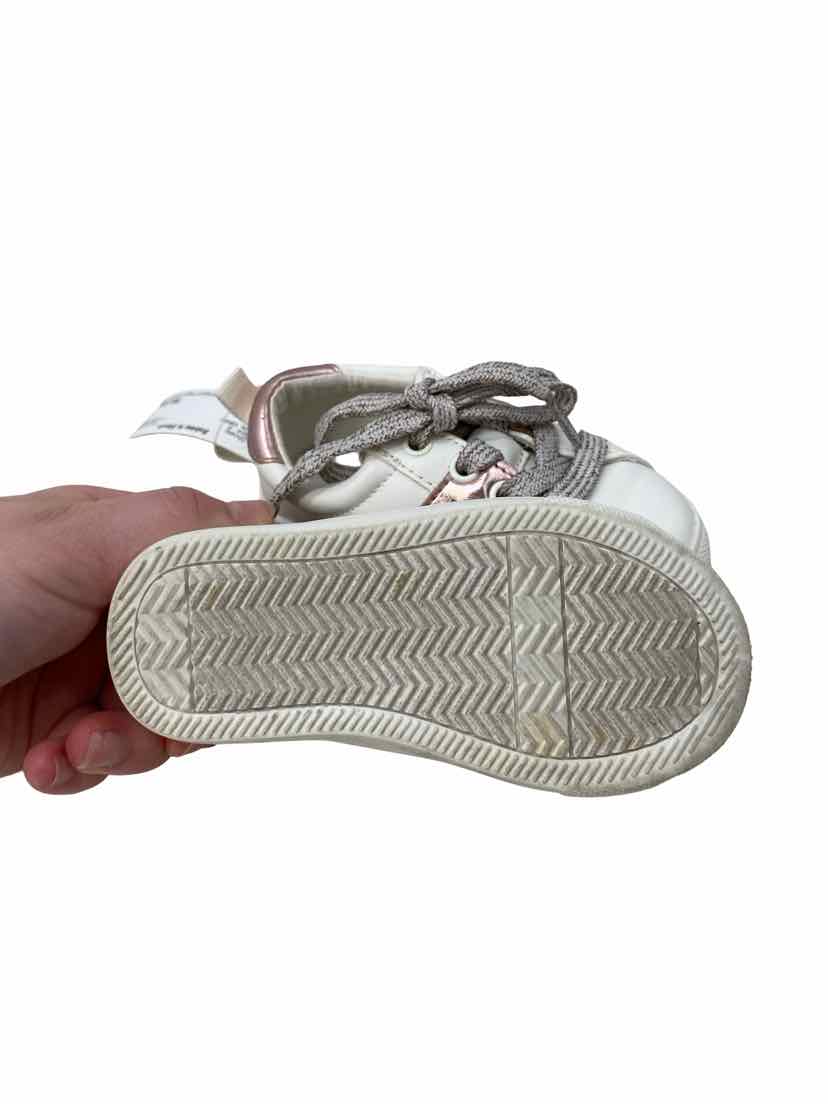 Baby Gap Kids Size 6 Shoes