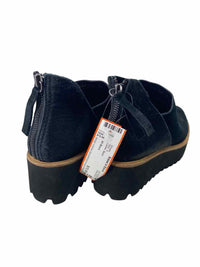 All Black Ladies Size 6 Shoes