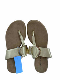 Aeropostale Ladies Size 8 Sandals