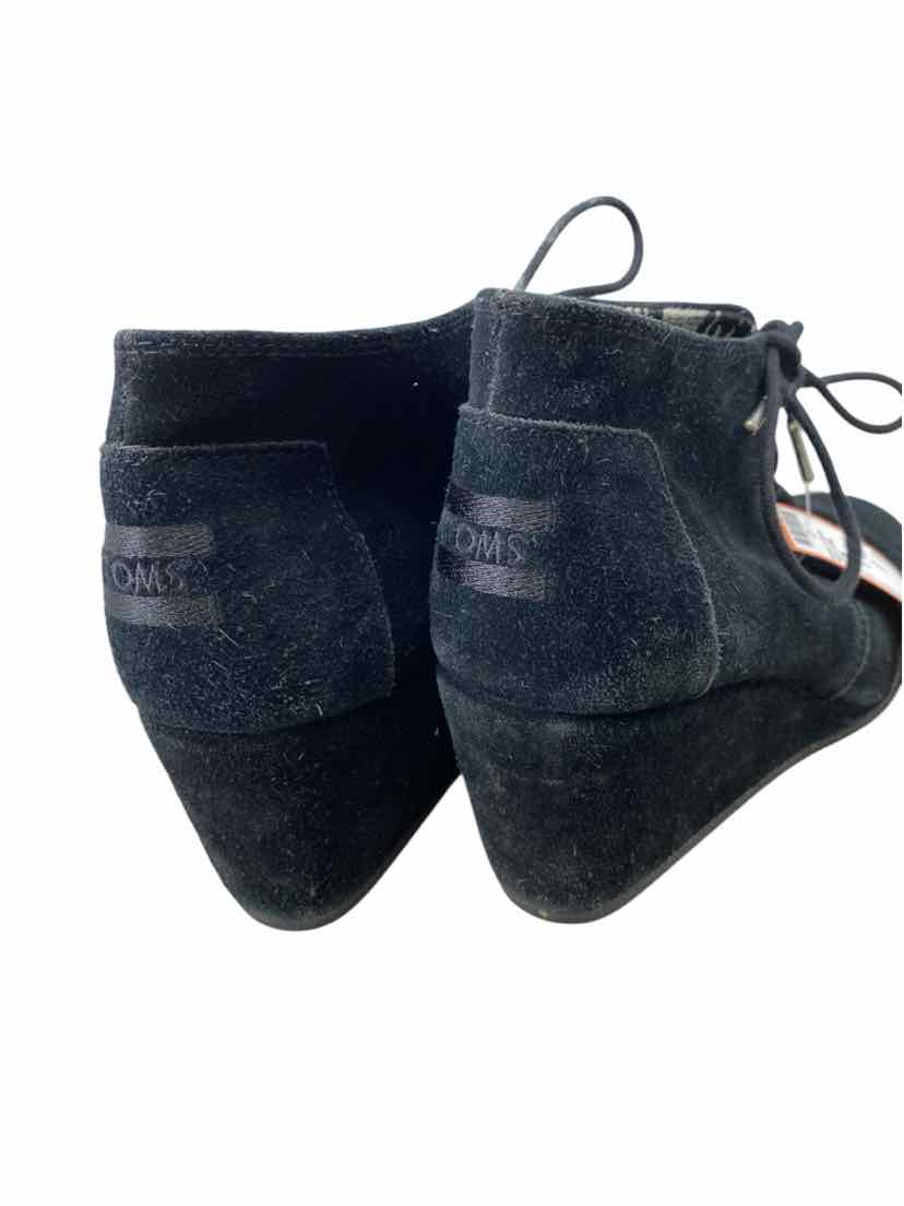 Toms Ladies Size 7 Boots