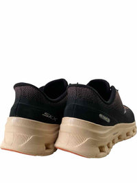 Sketchers Ladies Size 9 Shoes
