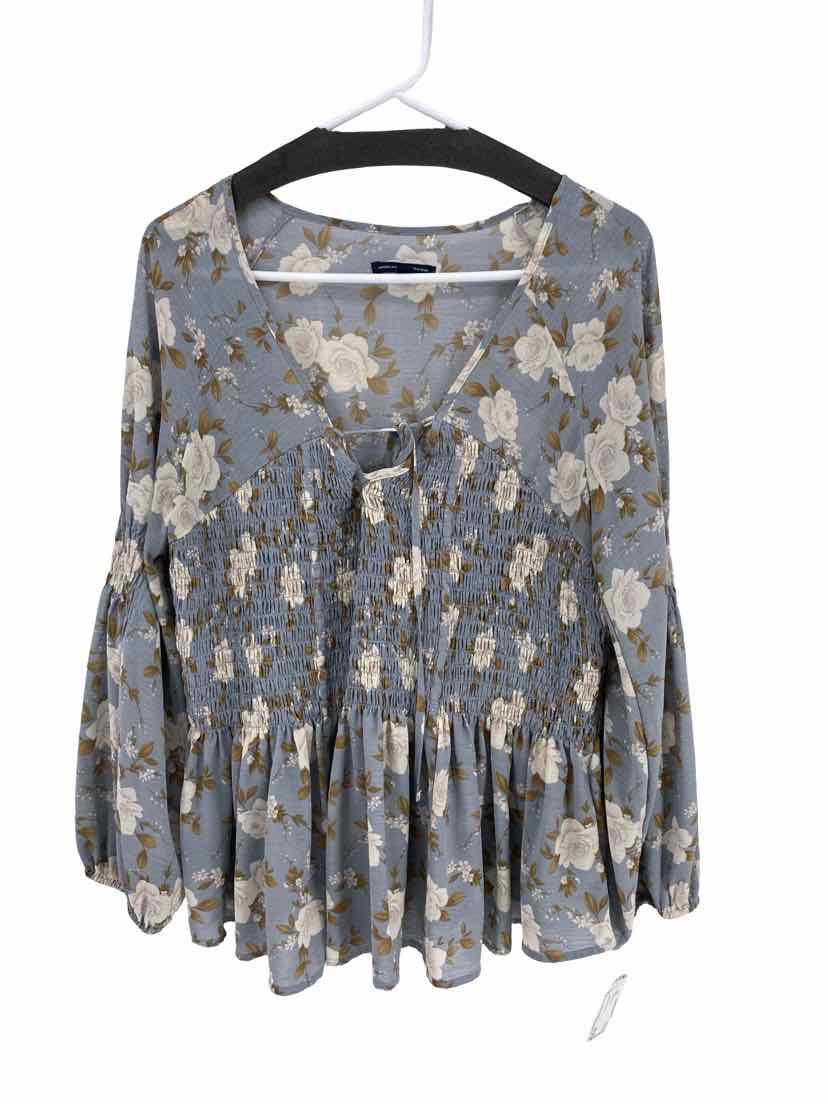 American Eagle Ladies Size L Shirt