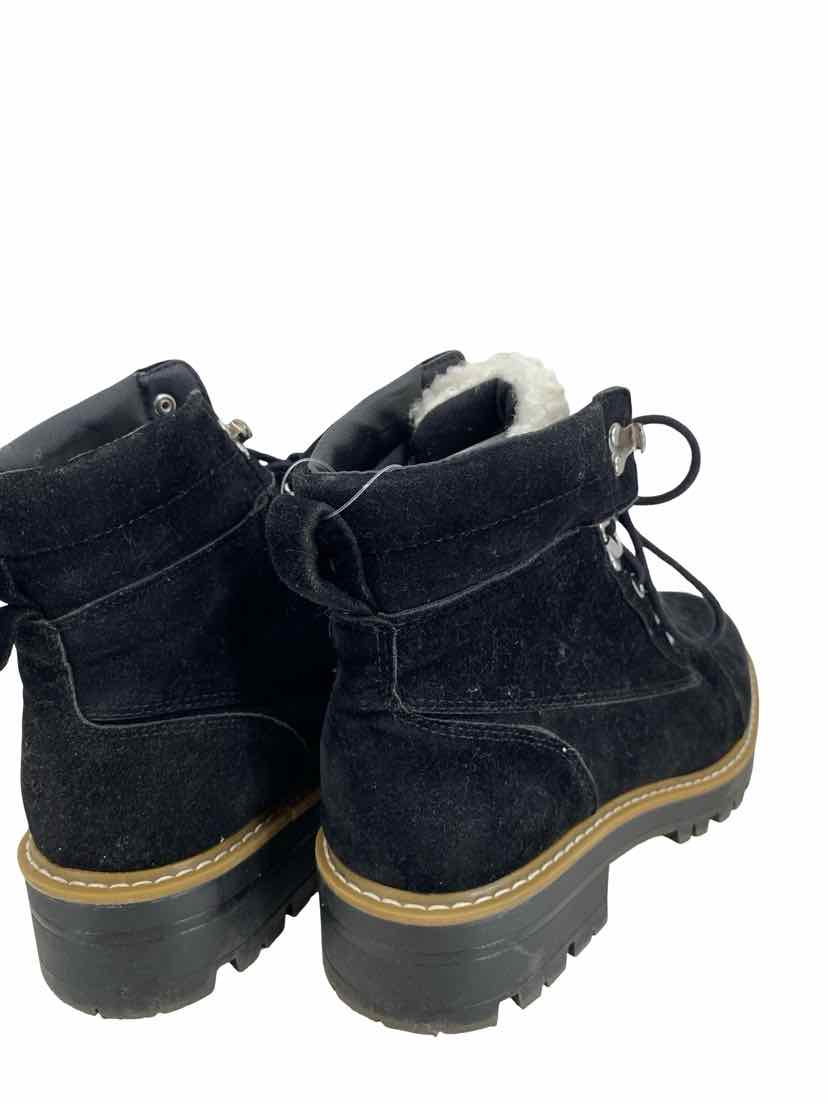 Time & True Ladies Size 7.5 Boots