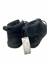 Ugg Ladies Size 8 Shoes