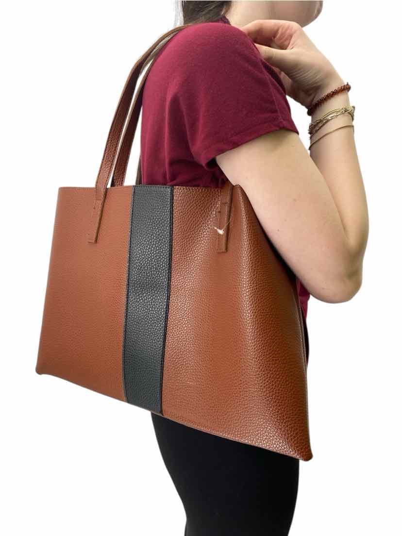 Vince Camuto Ladies Purse