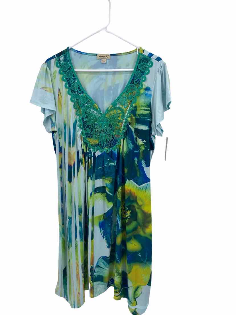 Emerald Ladies Size XL Dress