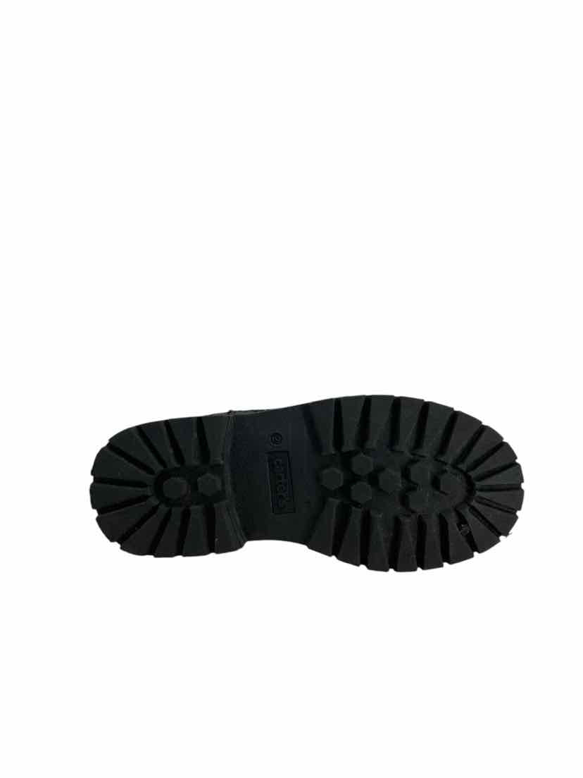 Carter's Kids Size 2 Boots