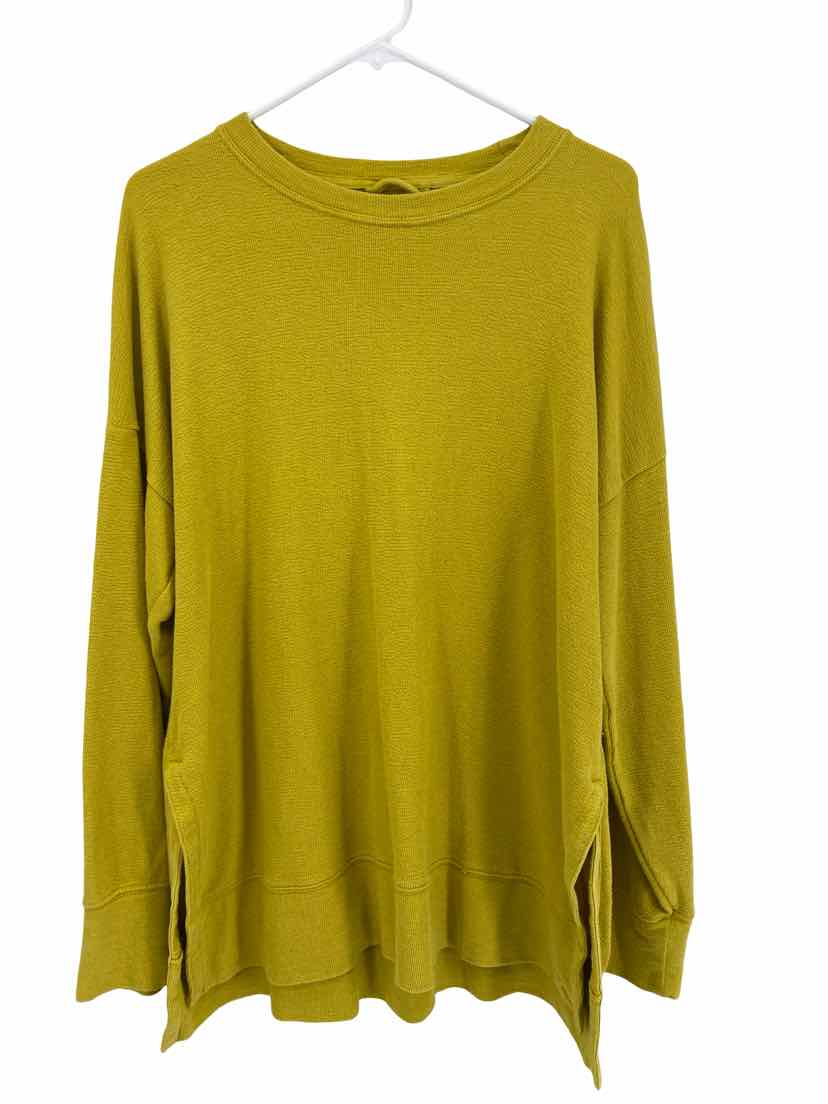 Aerie Ladies Size Medium Shirt