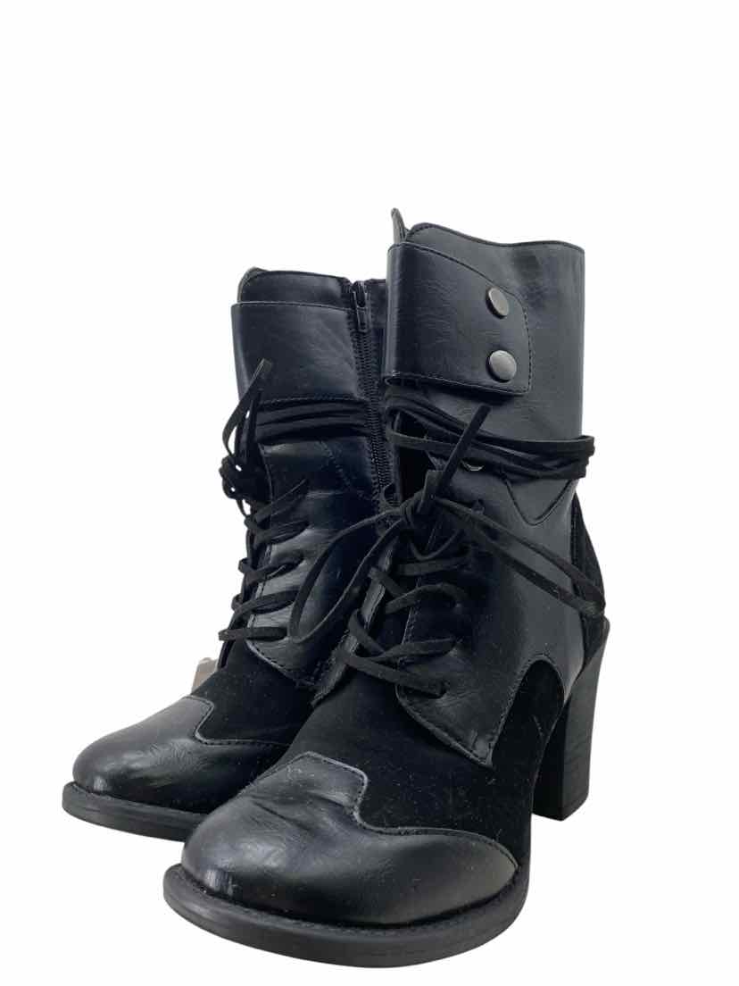 Pierre Dumas Ladies Size 7 Boots