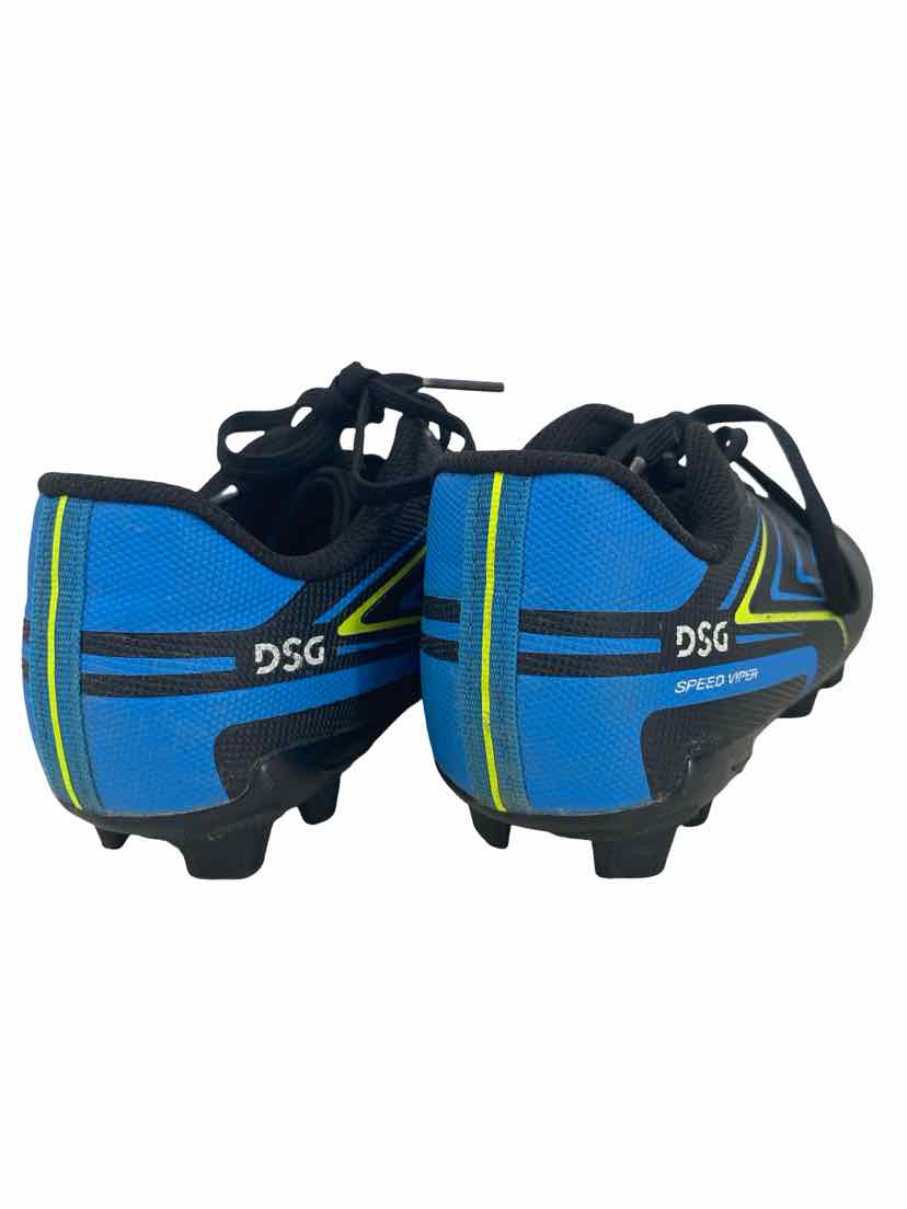 DSG Kids Size 1.5 Cleats