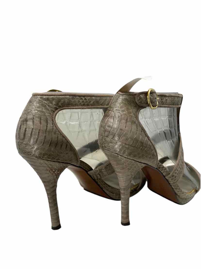 Lauren Ladies Size 8 Shoes