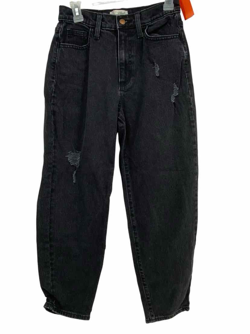 Universal Thread Ladies Size 2/26 Jeans